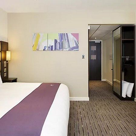 Premier Inn キャリクファーガス エクステリア 写真
