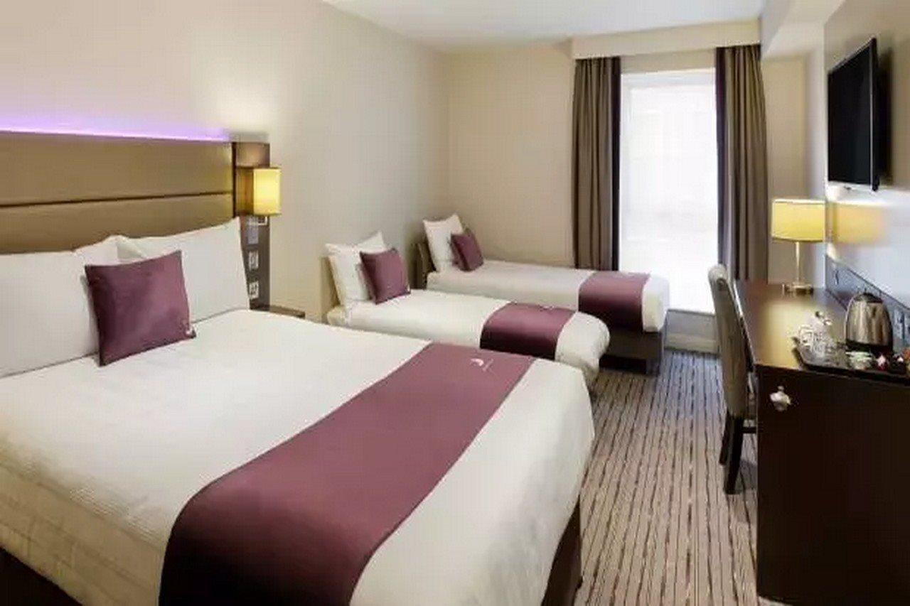 Premier Inn キャリクファーガス エクステリア 写真